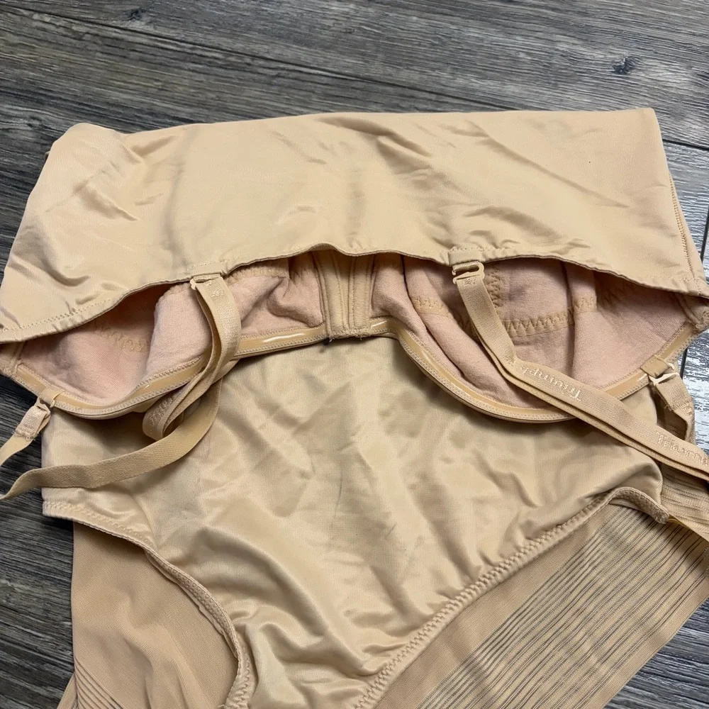 80s/90s European Vintage Triumph Shapewear Bodysuit (Nude) Size 36C/L